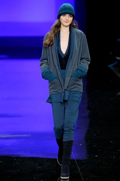 Look 27
